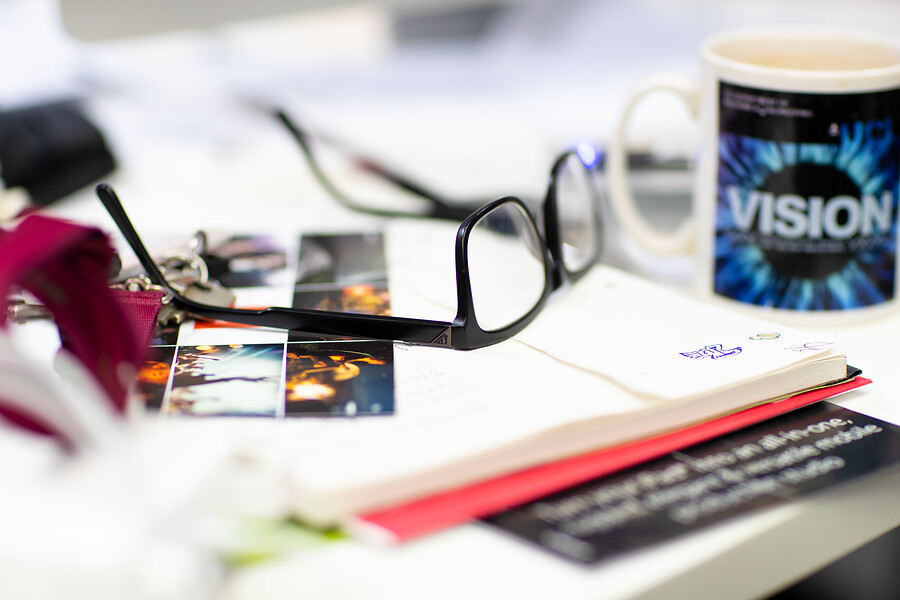 Glasses on Desktop